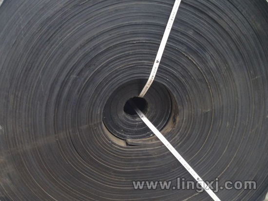 ��ɫ���z��